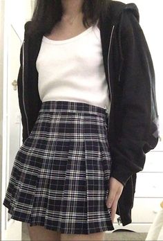 Sweater Plaid Skirt Outfit, 2014 Vibes Outfit, 2014 Tumblr Outfits, 2014 Tumblr Aesthetic Outfits, Dark Skirts, Outfits 2014, Avengers Outfits, Miniskirt Outfits