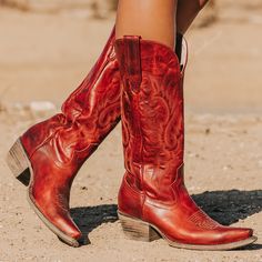 Freebird WOODLAND - Individually hand crafted from start to finish. Red Cowgirl Boots, Freebird Shoes, Freebird Boots, Cowgirl Boots Outfit, Cowboy Chic, Best Boots, Quality Leather Boots, Leather Cowgirl Boots, Cowboy Girl