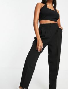 For a polished and professional look, choose these black trousers, a wardrobe staple for every modern woman. Black Trousers