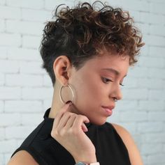 Curl Inspiration, Wavy Pixie