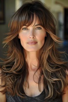 Swoopy Bangs, Long Hair Layered, 2024 Hair Trends For Women, 2024 Hair Trends, Hair Layered, Long Shag, Layered Hair With Bangs, Chic Short Hair, Hair Curling Tips