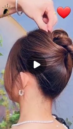 Easy Bridal Updos For Long Hair, Diy Hairdos For Medium Hair, Easy Summer Hairstyles For Short Hair, Long Hair For Older Women, How To Do An Updo Yourself, Instagram Hairstyles