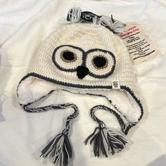 Brand New Wool Owl, Hat With A Soft And Fuzzy Inside. Size Small (Please See Sizing In The Photos.). Smoke-Free And Pet-Free Home. Feel Free To Ask Questions, Make Offers, And/Or Bundle. Harley Davidson Kids, Red Bucket Hat, George Hats, Toddler Sun Hat, Baby Winter Hats, Baby In Snow, Cap Girl, Ear Flap Hats, Owl Hat