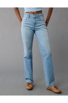 Stretch/Mid-weight structured denim with just enough stretch for everyday comfort/True jean-like fabric that holds its shape/Light wash True Jeans, Aerie Bras, Graphic Tops, Jean Top, Jeans Outfit, Clothes Ideas, American Eagle Outfitters Jeans, Denim Shop, High Jeans