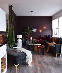 Purple Walls Living Room, Burgundy Living Room, Purple Living Room, Chic Living Room Decor, Living Room Wall Color, Room Wall Colors, Wall Interior, Diy Accent Wall, Accent Walls In Living Room