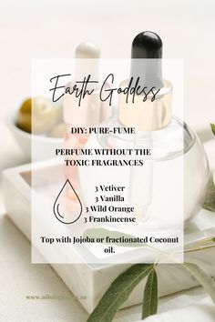 DIY: Pure-Fume - Perfume without The Toxic Fragrances Diy Fragrance Body Oil, Natural Perfume Recipes, Vetiver Perfume, Diy Perfume Oil, Joy Essential Oil