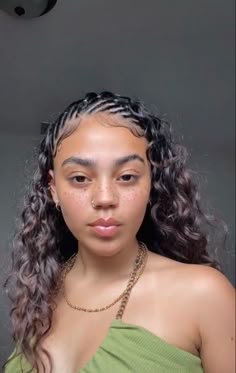 Hairstyles With Natural Hair Braids, Braided Curly Hairstyles Natural, Curly Hair Front Braids, Hispanic Braids, Braids In Front Curly Hair In Back, Braids For Hispanic Women, Half Braided Hairstyles Curly Hair, Half Braided Hairstyles Natural Hair, Braided Hairstyles Curly Hair