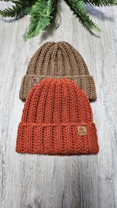 These crochet alpaca wool chunky winter hats for women and men are unique, soft and very warm. The handmade luxury crochet beanie come in orange and brown colors that are easy to match with any outfit and will be a great statement piece for your style. These handmade crochet winter chunky beanie make a great gift. Warm and rich alpacas and wool hats for men and women are 100% hand crocheted using blended wool stitches. The handmade winter beanies are spun from a wool yarn that is 65% wool and 35 Crochet Chunky Beanie, Bonnet En Crochet, Crochet Alpaca, Winter Hat Crochet, Chunky Winter Hat, Crochet Winter Hat, Crochet Women, Women Beanie, Crochet Winter Hats