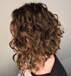 Kręcony Bob, Curly Inverted Bob, Long Curly Bob, Blonde Curly Bob, Anti Frizz Hair, Inverted Bob Hairstyles