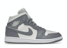 Check out the Jordan 1 Mid Stealth (Women's) available on @StockX Stealth Jordan 1, Jordan 1 Mid Stealth, Air Jordan 1 Mid Grey, Campus Adidas, Nike Jordan 1 Mid, Basketball Silhouette, Bday List, Jordan Retro 1, Nike Swoosh Logo