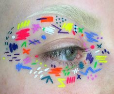 Easy Graphic Liner, Fun Makeup, Cool Makeup Looks, Dope Makeup, Graphic Liner, Edgy Makeup