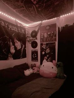 Melody Room, Emo Bedroom, Emo Room, House Bedroom, Black Bedroom, Room Planning, Bedroom Refresh, Dream Room Inspiration