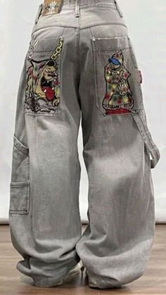 Baggy Embroidered Denim Jeans, Baggy Cotton Grunge Jeans, Casual Baggy Embroidered Jeans, Casual Embroidered Baggy Jeans, Embroidered Straight Leg Jeans For Streetwear, Embroidered Cotton Jeans For Streetwear, Casual Embroidered Relaxed Fit Jeans, Grunge Style Wide Leg Cotton Cargo Jeans, Baggy Jeans With Patch Pockets For Streetwear