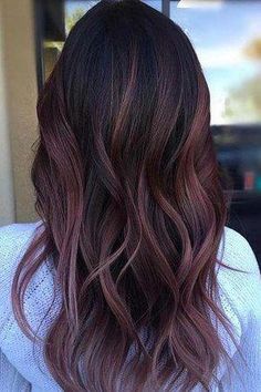 Hair Color Plum, Rambut Brunette, Hair Color Burgundy, Red Highlights, Super Hair, Dark Brown Hair Color, Winter Hair Color