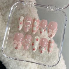 Almond Kawaii Nails, Cute Nails Inspiration, Pink Nails Art, Coquette Nails, Fake Nails Designs, Cute Simple Nails, Girly Acrylic Nails, Pink Nail Art, Blush Nails