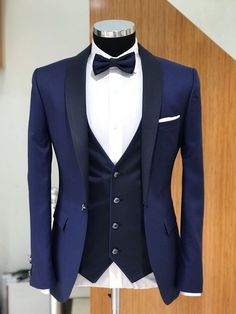 Capstone Slim Fit Smokin Tuxedo Jas Wedding, Tuxedo Colors, Blue Tuxedo, Blue Suit Men, Wedding Suits Groom, Groom Tuxedo, Mens Fashion Edgy, Designer Suits For Men, Mens Suit Jacket