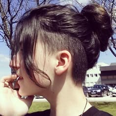 Undercut Bob Haircut, Women Undercut, Undercut Hairstyles Women, Hair Women, Undercut Hairstyles, Hair Reference, Shaved Hair, Grunge Hair