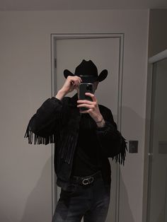 boy man guy cowboy black jacket boot costume tip inspiration halloween party belt hat country Cowboy Black Outfit, Gay Cowboy Outfit, Black Cowboy Outfit Men, Vaquero Outfit Men, Cowboy Aesthetic Outfit, Cowboy Men Outfit, Cowboy Outfit For Men, Cowboy Halloween