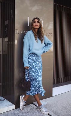 Outfit Ideas Work, Apostolic Fashion, Spring Work Outfits, Looks Street Style, Casual Stylish, Mode Inspo, Blue Sweater