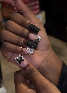 Medium Acrylic Nails, Short Nails For Black Women, Cutesy Nails, Cute Nails Ideas, Fye Nails, Black Acrylic Nails, Hard Nails