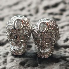 1.Product  Detail: Material: Alloy - Unique Design: Our Retro Niche Skull Earrings offer an eye-catching blend of vintage aesthetics and hip-hop style, making them the perfect accessory for any statement outfit or Halloween celebration. - Perfect for Halloween: These Skull Head Stud Earrings are ideal for embracing the Halloween spirit, allowing you to showcase your bold fashion sense while celebrating this festive occasion. - Quality Materials: Crafted from high-quality materials, these earring Statement Outfit, Vintage Aesthetics, Earrings Halloween, Style Hip Hop, Skull Head, Ghost Halloween, Skull Earrings, Halloween Earrings, Halloween Celebration