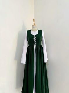 #green #collection #classic #summer #summerstyle #hijab #outfits #outfitstyle Eid Outfit Ideas, Modest Hijab, Pakistani Women Dresses, Neat Casual Outfits, Modest Dresses Casual