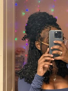 #knotlessboxbraids #boholocs #bohoislandtwist #bohoknotlesshairstyle #braids #inspo #blackgirlshairstyles #blackgirlhair #blackgirl Curls And Braids Hairstyles Short Hair, Shoulder Braids Hairstyles, Pretty Black Hairstyles Braids, Styles For Boho Bob, Boho Knotless Bob Hairstyles, Cute Hairstyles For Braids Black, Black Hairstyles Short Braids, Boho Knotless Bob Styles, Box Braids With Curly Ends Short