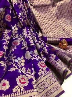 Purple Colour Saree, Jari Saree, Kota Silk Saree, Indian Flowers, Organza Silk Saree, Indian Party Wear, Indian Silk Sarees, Banarasi Silk Saree, Wedding Saree Indian