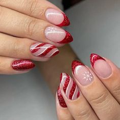 Handmade Candy Cane Snowflake Christmas Press on Nails - Glitter Red F Red Fingernails, Cutesy Nails, Press On Nail Kit, Christmas Press On Nails, Nail Art Noel, Candy Cane Nails, Red Christmas Nails, Handmade Candy, Christmas Nails Easy