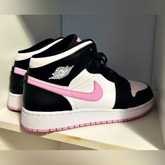 Fits A Woman’s Size 8 Or 8 1/2 Worn Only Once Like Brand New Taylor Swift Touched These Shoes Very Valuable Pink High-top Jordan Shoes, Pink And Black Air Jordans, Black And Pink Nike Shoes, Jordans Pink And Black, Jordan 1 Mid White Black Light Arctic Pink, Taylor Swift Shoes, New Taylor Swift, Jordan 1 Mids, Cute Jordans