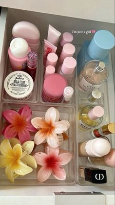 Girly Room, Skincare Organization, Pretty Skin Care, روتين العناية بالبشرة, Preppy Room, Pretty Skin, Pink Girly Things, Room Makeover Inspiration, Makeup Essentials