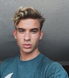 Dyed Hair For Men, Men Blonde Highlights, Men Hair Color Highlights, Hair For Men, Men Blonde Hair, Dyed Hair Men, Blonde Hair Boy, Hipster Hairstyles, Mens Hair Colour