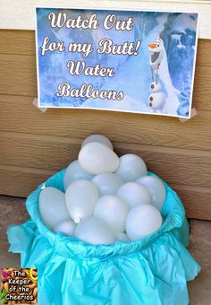 Frozen Birthday Party Watch out for my Butt Water Balloons Olaf Birthday Party, Winter Wonderland-party, Pyjamas Party