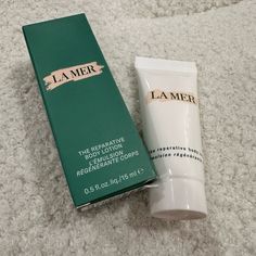 La Mer Reparative Body Lotion Travel Size 15ml/0.5 Fl Oz Lotion Packaging, Lotion Travel Size, Lotion Brands, Empty Jar, Container Set, Jar Containers, Body Moisturizer, Moisturizer Cream, Travel Size