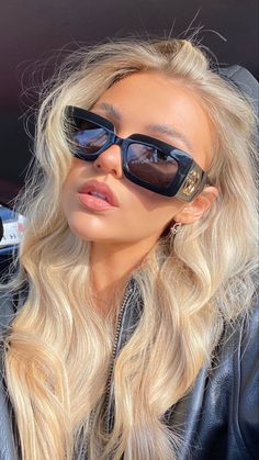 Blonde Hair Inspo, Chic Sunglasses, Big Sunglasses, Designer Frames, Saint Laurent Sunglasses