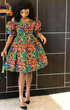 Ankara short dress French Style Fashion Classic Dress, Vic Styles, Chilanga Mulilo, Ankara Short, Ankara Short Gown Styles, Ankara Dress Styles, Best African Dresses, Short African Dresses, African Wear Dresses