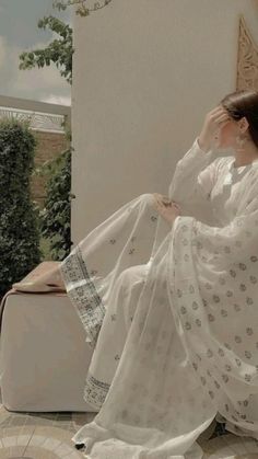 White Desi Asthetic, Cotton Gharara, Manage Social Media, Desi Dress, Stylish Short Dresses, Desi Fashion Casual, Pakistani Fashion Party Wear, Simple Pakistani Dresses, Fancy Dress Design