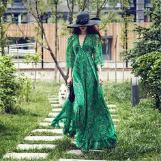 Trendy Fashion Women Boho Floral V-neck Chiffon Long Maxi Evening Party Green Beach Dress Hot, Dresses Green Chiffon Dress, Estilo Hippie, Long Beach Dress, Bohemian Maxi Dress, Beach Maxi Dress, Outfit Trends, Maxi Robes, Cool Ideas, Chiffon Maxi