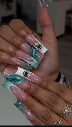 Nails Aesthetics, Wigs Hairstyles, Acrylic Toes, Long Nail Designs, Claw Nails, Nails Green