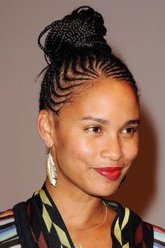 Featuring inspiration from some of our favorite celebrities like Kerry Washington and Gigi Hadid, our editors found the best buns for long hair. Cornrow Hairstyles Updo High Bun, Cornrow High Bun, Braids Lines Hairstyles African, Braids Editorial, Braids Lines Hairstyles, Buns For Long Hair, Cornrow Updo, Cornrows Updo, Long Hair Braids