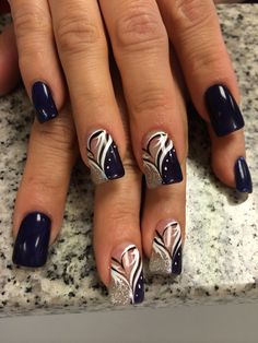 Nail Designs On Purple Nails, Black White Glitter Nails, Easy Nail Polish, Purple Nail Art Designs, Purple Manicure, Oval Nails Designs, Nail Tip Designs