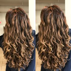 Light Dark Brown Hair, Curly Balayage Hair, Curly Hair Color, Loose Curly Hair, Highlights Curly Hair, Hair Tint, Stunning Hairstyles, Wavy Haircuts