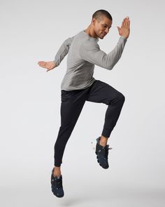 A fresh take on athleisure and a staple in your wardrobe, the Sunday Performance Joggers are premier in fit, function and soft stretch. This jogger style will keep you moving with less bulk around your ankles. | Vuori Sunday Performance Jogger Pants | Black | Medium Vuori makes premium performance apparel inspired by the active Coastal California lifestyle; an integration of fitness, surf, sport, and art. Breaking down the boundaries of traditional activewear, we are a new perspective on perform Sportswear Pants With Ribbed Cuffs For Workout, Casual Activewear For Running With Ribbed Waistband, Casual Activewear With Ribbed Waistband For Running, Moisture-wicking Athleisure Joggers For Running, Midweight Athleisure Pants For Workout, Go-dry Athletic Fit Joggers For Running, Athletic Fit Go-dry Joggers For Running, Athleisure Joggers With Moisture-wicking, Athleisure Bottoms For Running With Relaxed Fit