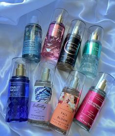 Scent Combos, Womens Body, Bath N Body Works, Perfume Organization, Perfume Floral, Perfume Body Spray, Perfume Collection Fragrance, Bath And Body Work, Bath And Body Works Perfume