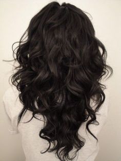 Transform Your Style: V Shape Haircut Ideas for Long Hair - Trending Pins! Party Hairstyles For Long Hair, Blond Rose, Long Curly Haircuts, Toned Hair, Black Wavy Hair, Teal Hair, Medium Curly, Accessories Blue, Hair Stylies