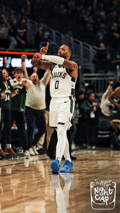 Dame Time Damian Lillard Wallpaper, Iconic Nba Photos, Nba Celebration, Milwaukee Bucks Wallpaper, Cool Basketball Pictures, Nba Pfp, Dame Lillard