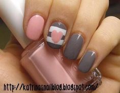 Grey Pedicure, Gray And Pink Nails, Pedicure Pink, Unghie Nail Art, Valentines Day Nails, Heart Nail, Nail Blog, Gray Nails, Cute Nail Art