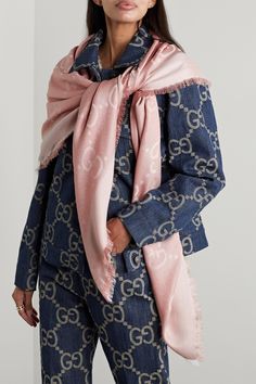 Gucci's scarf has been jacquard-woven in Italy from majority wool fibers with shimmering threads and the label's unmistakable 'GG' monogram. Layer it over the lapels of your coat. Gucci Scarf Outfit, Horsebit Loafers, Gucci Scarf, Scarf Outfit, Gucci Monogram, Pink Scarves, Jacquard Weave, Net A Porter, Alexander Mcqueen Scarf