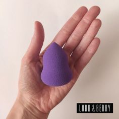 Lord&Berry Luxury Bell Sponge. When shape matters. Created to feet perfectly in the hand our makeup sponge is great for applying liquid foundation, concealer and cream products. Create a full coverage base or use it for contouring. Wash and reuse. Blending Sponge, Makeup Sponge, Flawless Skin