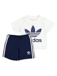 adidas Kids White clothing set Adidas Clothing, White Clothing, Adidas Outfit, Kids Set, White Outfits, Amelie, Kids Boys, Boy Outfits